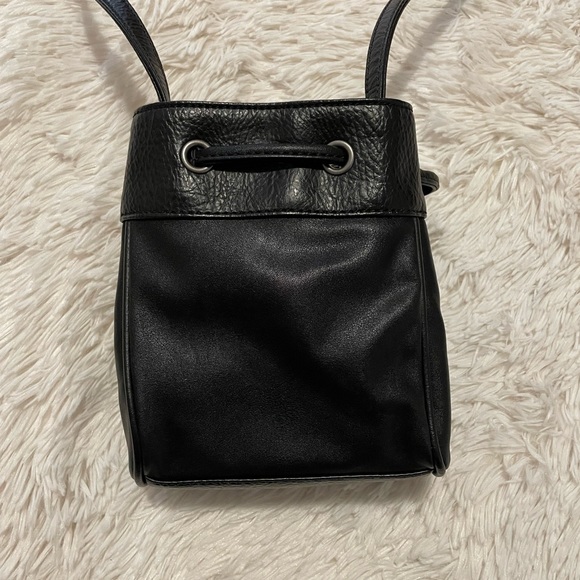 Matt & Nat Sora Mini Bucket Bag - Picture 4 of 10